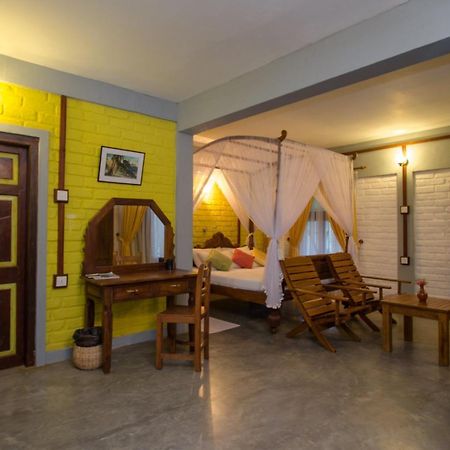 Lake Serenity Resort & Spa Kuruwita Экстерьер фото