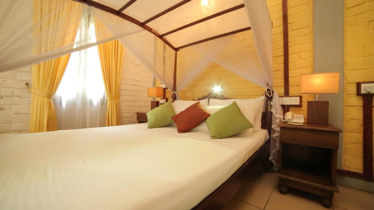 Lake Serenity Resort & Spa Kuruwita Экстерьер фото